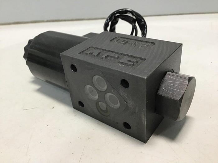 Used YUKEN Directional Valve DSG-01-2B2-D24-60360 #111597