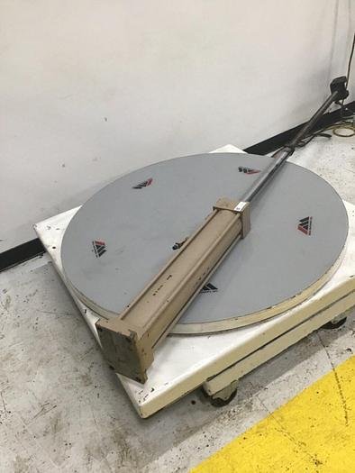 Used ENGEL Injection Sled Cylinder w/Clevis ES 1300-300 / C #135818