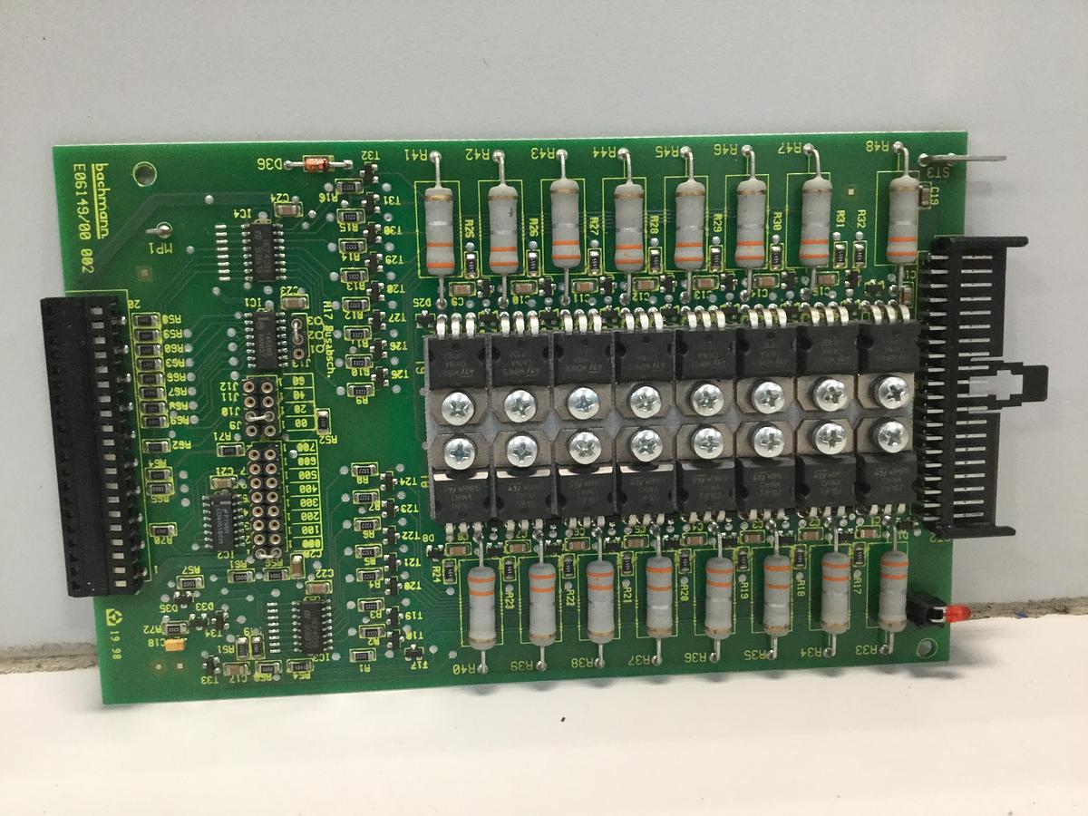 Used BACHMANN ELECTRONIC Output Card CA16/P2.5S E06149/00 002 USED