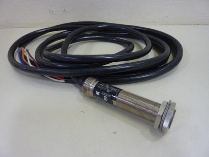 Used ALLEN BRADLEY Proximity Switch 871U-X5A18 #50719