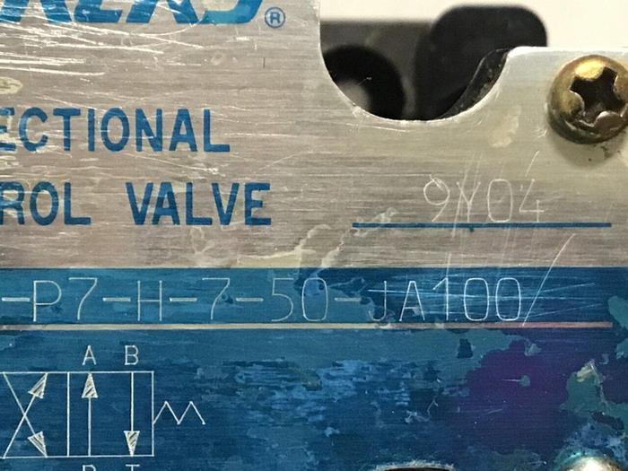 Used VICKERS Directional Control Valve DG4V32AMP7H750JA100 USED #129927