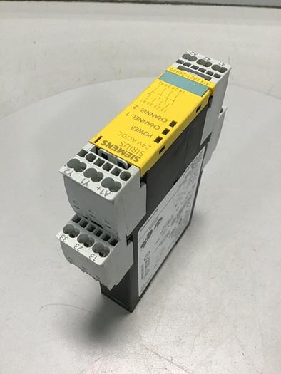 Used SIEMENS Relay Module 3TK2821-2CB30 USED