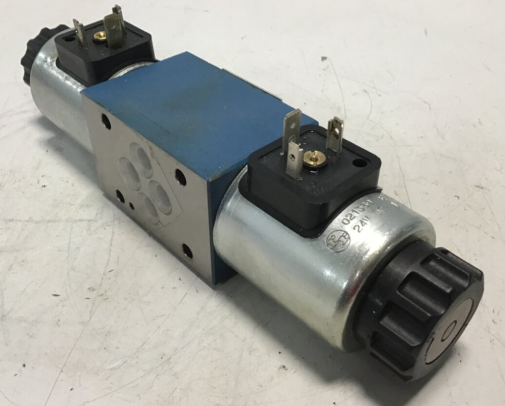 Used MANNESMANN REXROTH Valve 4WE6W60/EG24N9K4 S043A784 USED