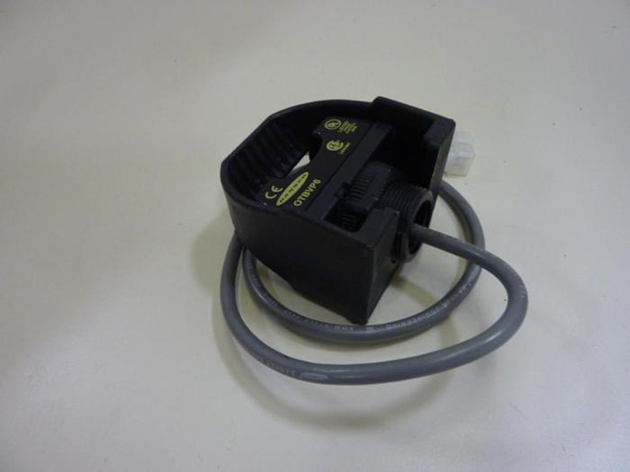 Used BANNER Touch Button 0TBVP6 #50218