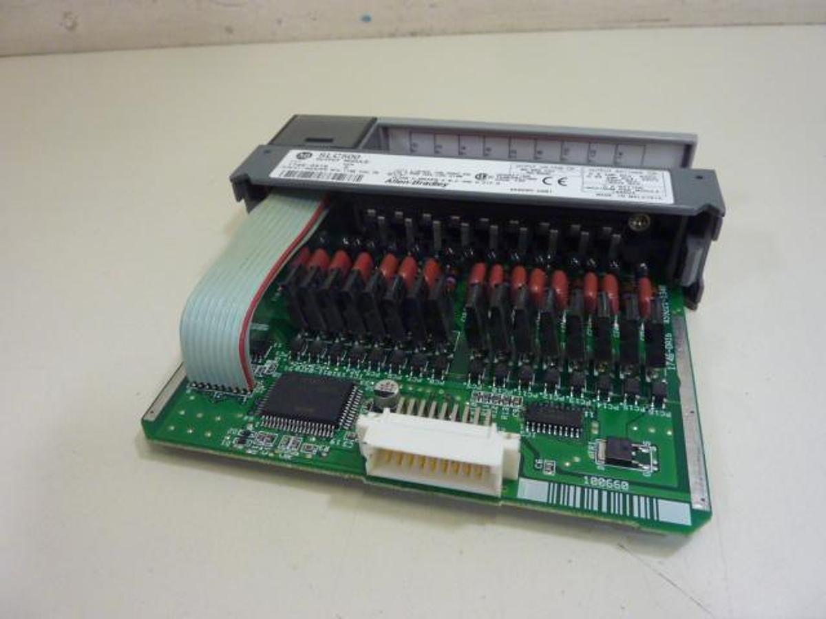Used ALLEN BRADLEY Output Module 1746-OA16 SER D Used