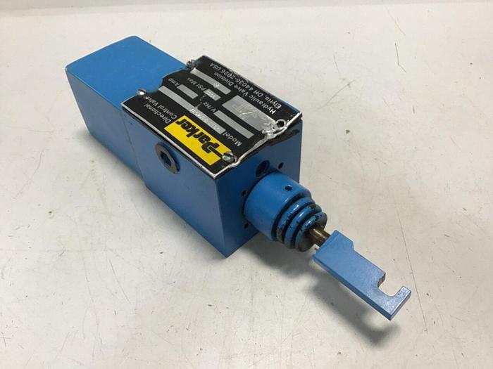 Used PARKER Directional Control Valve D3T1H21X4537 #126663
