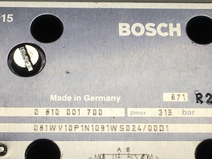 Used BOSCH Valve 0 810 001 700 #115829