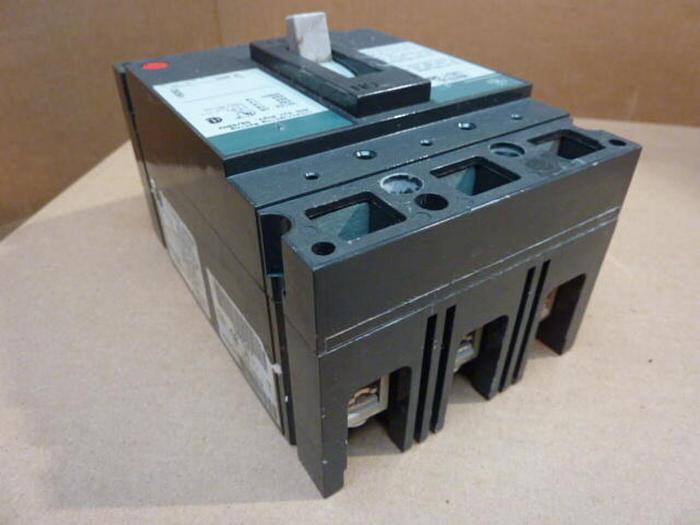 Used GENERAL ELECTRIC / GE 40 Amp Industrial Circuit Breaker TED136040 #33578