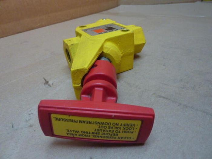 Used ROSS Lock-Out And Exhaust Valve 1523 C 4002 #30946