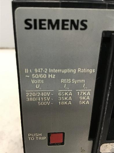 Used SIEMENS 30 Amp Circuit Breaker ED63B030 #138192