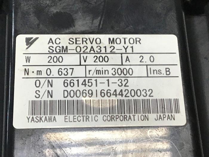 Used YASKAWA Servo Motor SGM-02A312-Y1 #128905
