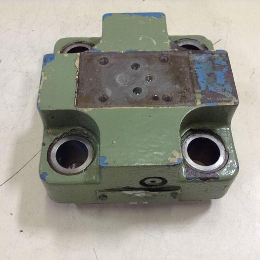 Used VICKERS Valve CVCS4001S2W24510 #88853