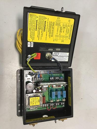 Used BANNER ENGINEERING Light Curtain Control Box MSCA-1 #134004