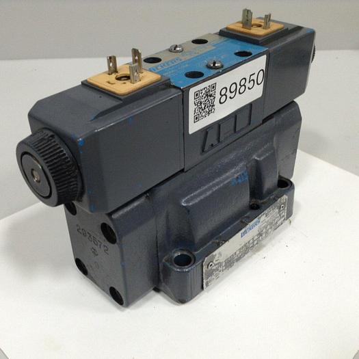Used VICKERS Valve DG4V-3-6C-M-U-HL7-60-B13 Used