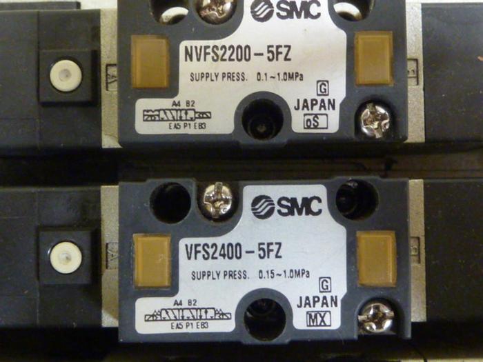 Used SMC Control Block w/ Valves VFS2100-5FZ #60114