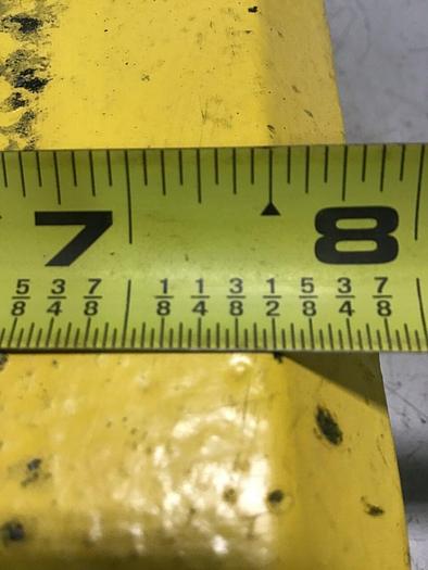 Used UNISORB Leveling Mount 7 1/4 X 5 M/M #122899