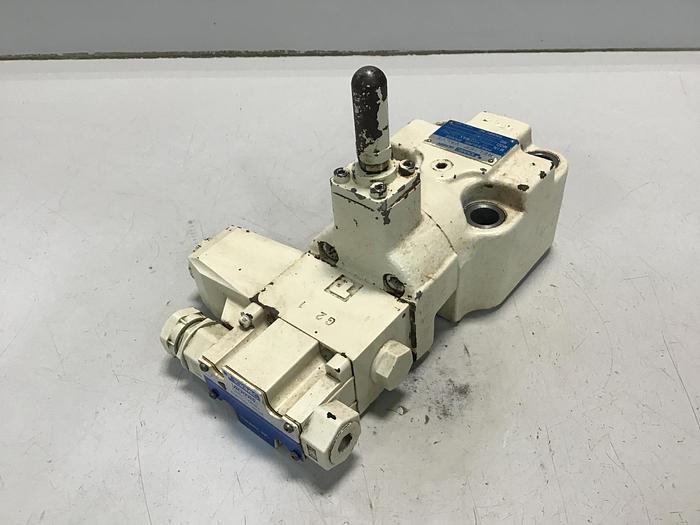 Used VICKERS TCG50-06-CEV-P7-H-12-S10 Valve Used #139684