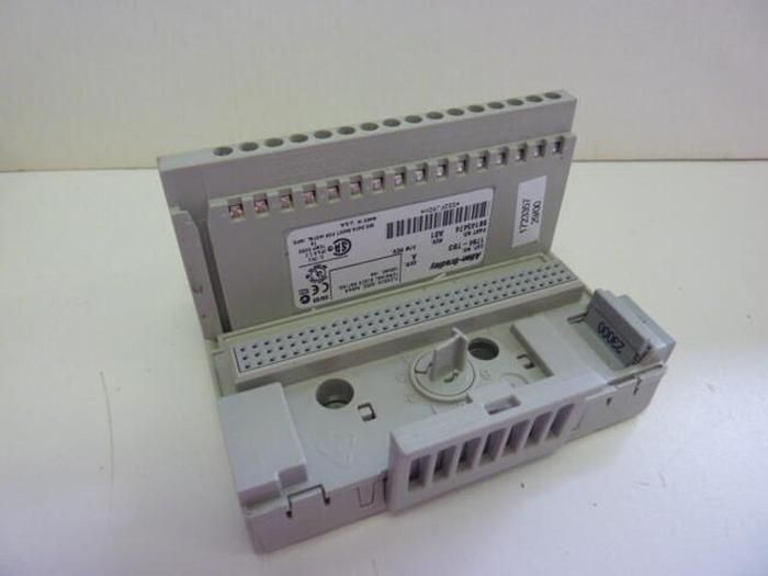 Used ALLEN BRADLEY Input Module 1794-IB16 SER A #33244