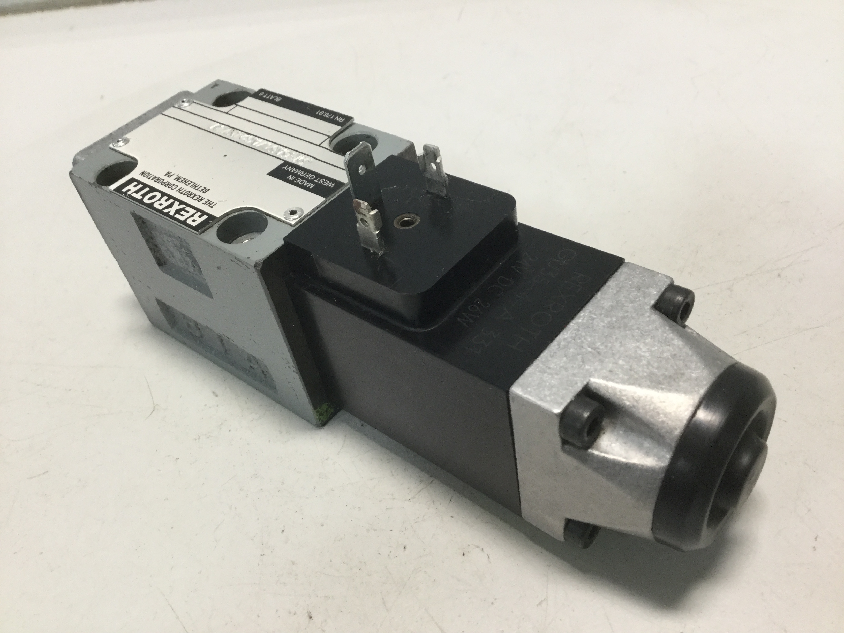 Used REXROTH Valve 3WE6A51AG24NZ4V Used