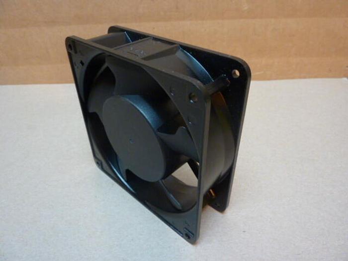 DAYTON Fan 4WT46 Used