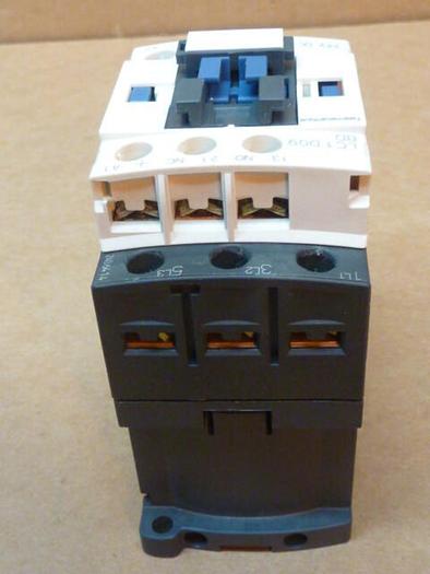 Used TELEMECANIQUE Contactor LC1D09BD #31700