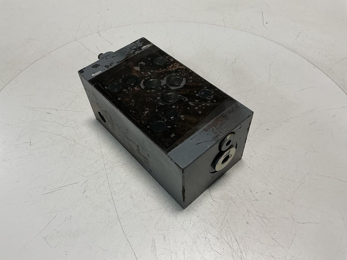 Used VICKERS DGMX2-5-PP-FW-S-30-EN417