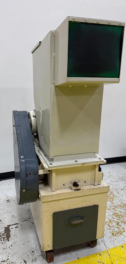 Used NELMOR GRINDER GRANULATOR G1012M1 72 12 5558