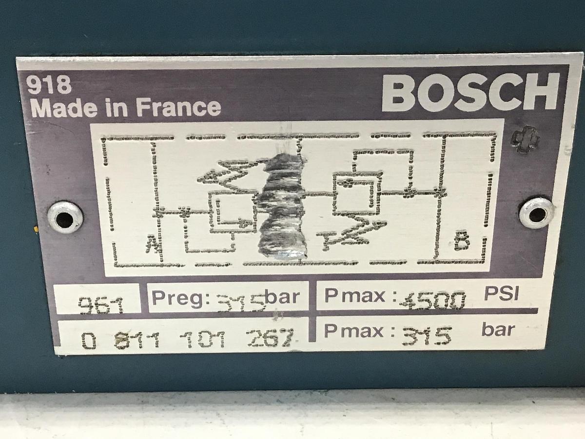 Used BOSCH 0 811 101 267 Valve Used #144767