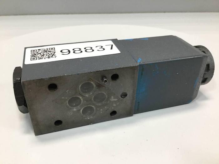 Used VICKERS Valves DG4V-3-2AL-M-U-HL7-60 #98837