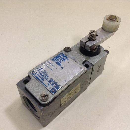 Used TELEMECANIQUE Lox-Switch C2JK05 #72941