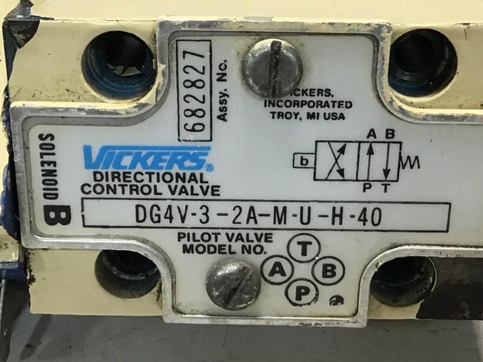 Used VICKERS Pilot Valve DG4V32AMUH40 #130514
