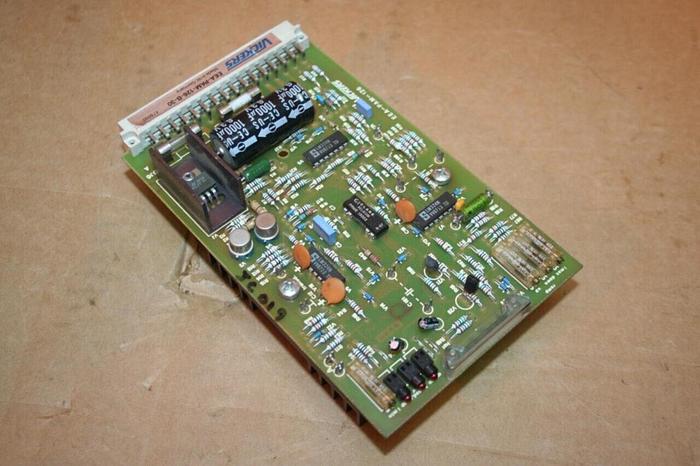 Used VICKERS Power Amp Circuit Card EEA-PAM-126-B-30 Used
