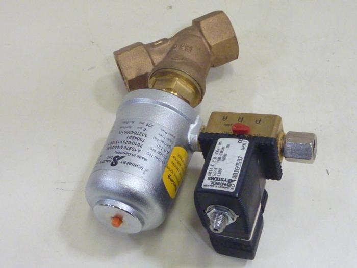 Used SCHUBERT & SALZER Angle Valve A102764/44/2006 #61139