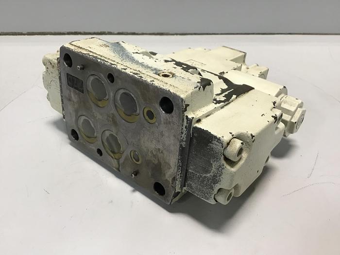Used YUKEN Valve DSHG-04-2B2-D24-51 Used #145739