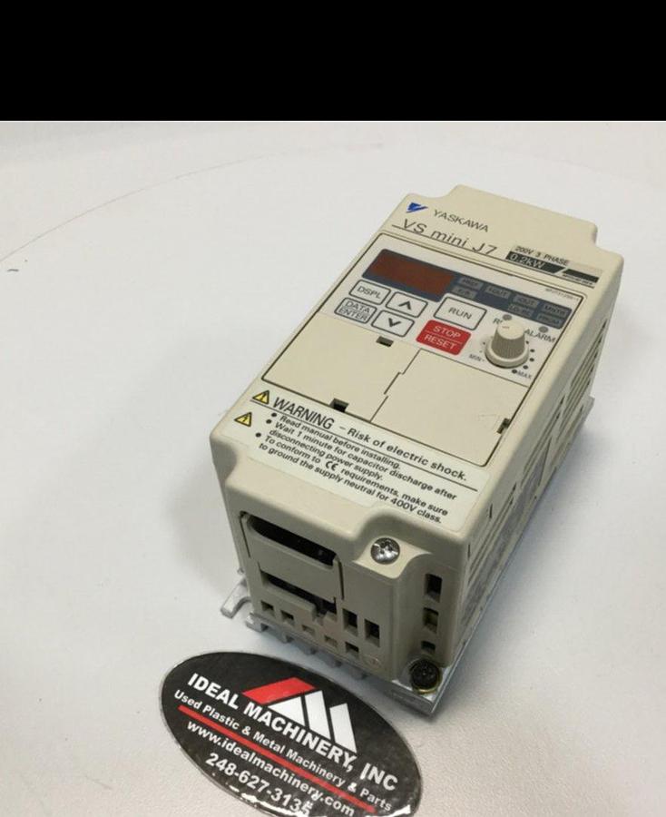 Used YASKAWA VS Mini J7 Drive CIMR-J7AA20P2 USED