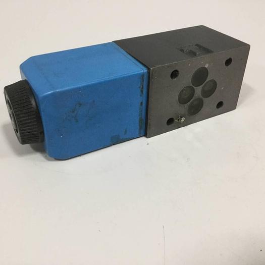 Used VICKERS Directional Valve DG4V-3S-22AL-M-U-H5-60 #90623