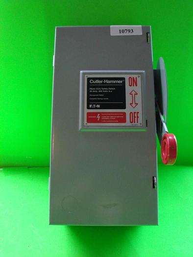 Used CUTLER HAMMER 30 Amp Safety Switch DH361UGK #10793