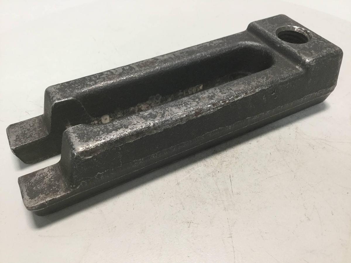 Used UNKNOWN MAKE Open Toe Clamp 687 USED