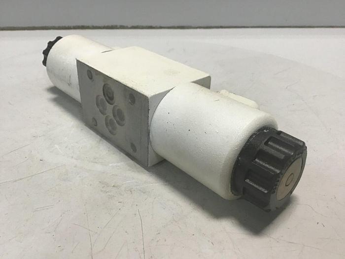 Used KRAUSS MAFFEI Valve R900925294 #137676