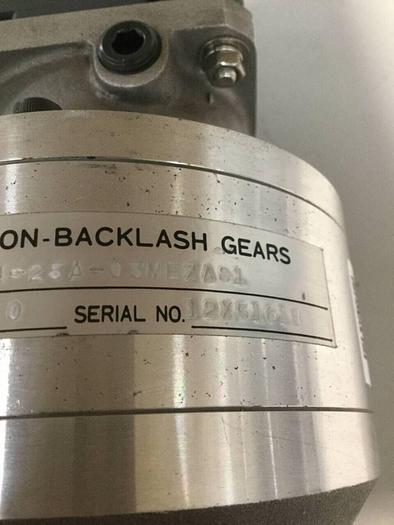 Used MITSUBISHI Servo Motor w/ Gear Motor HA-FH33B Used