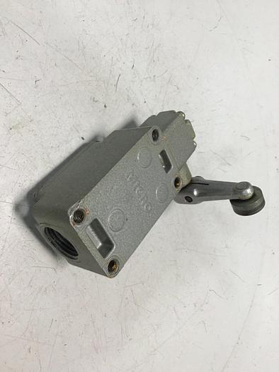 Used YAMATAKE Micro Limit Switch 1LS1-J #122163