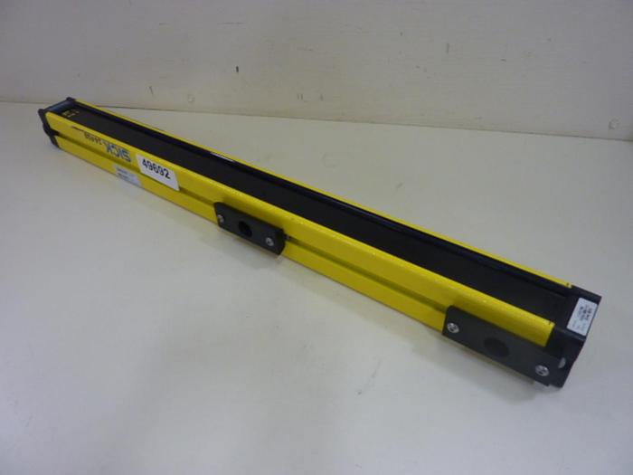 Used SICK OPTIC ELECTRONIC Light Curtain Receiver FGSE 600-111 #49692