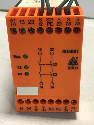 Used E DOLD & SOHNE KG Emergency Stop Module BD5987.02/001 #132565