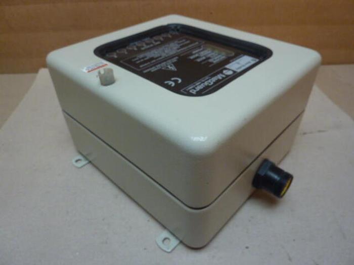 Used ALLEN BRADLEY Guardmaster Safety Control 440F-C28011 #32808