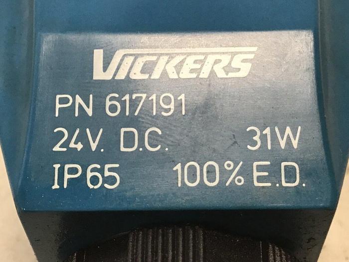 Used VICKERS Valve DG4V32AMUH730 #137501