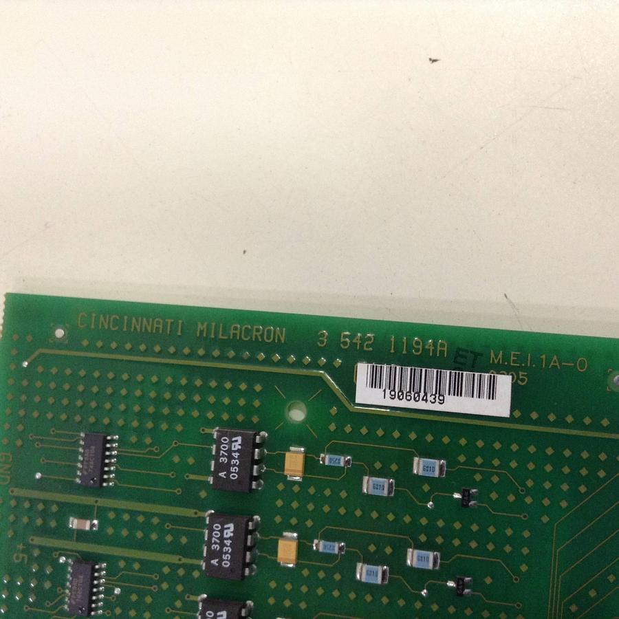 Used CINCINNATI MILACRON Circuit Board 3-542-1194A #83027