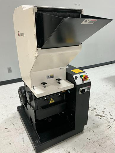 Used MILACRON MG814 GRINDER
