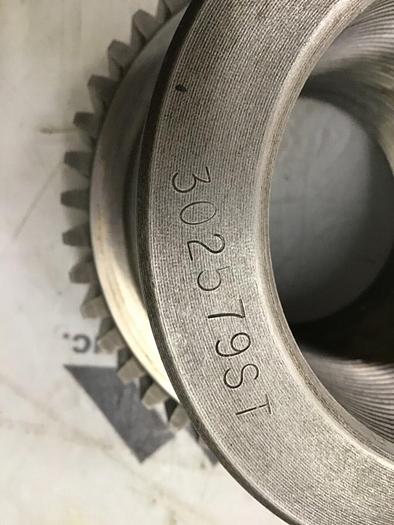 Used VAN DORN Die Height / Adjustable Tie Bar Nut 302579ST Used