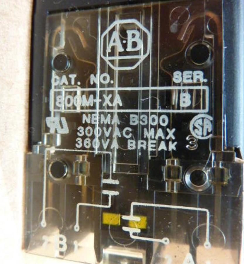 Used ALLEN BRADLEY Selector Switch 800MR-HX2B USED
