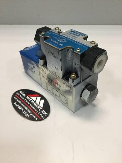 Used VICKERS Tokimec Directional Control Valve DGHV32AMP7H7T4150 #96927